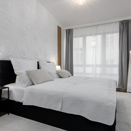 Highlife Apartment One Wiesbaden Wilhelmstrasse Buitenkant foto
