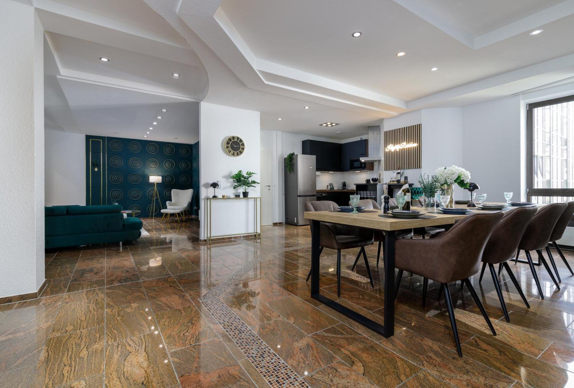 Highlife Apartment One Wiesbaden Wilhelmstrasse Buitenkant foto